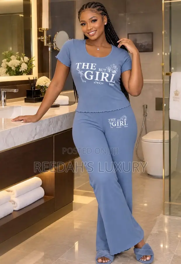 The "That Girl" Lounge Set - 1