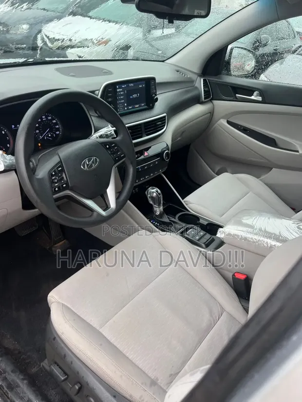 2019 Hyundai Tucson Silver - 1