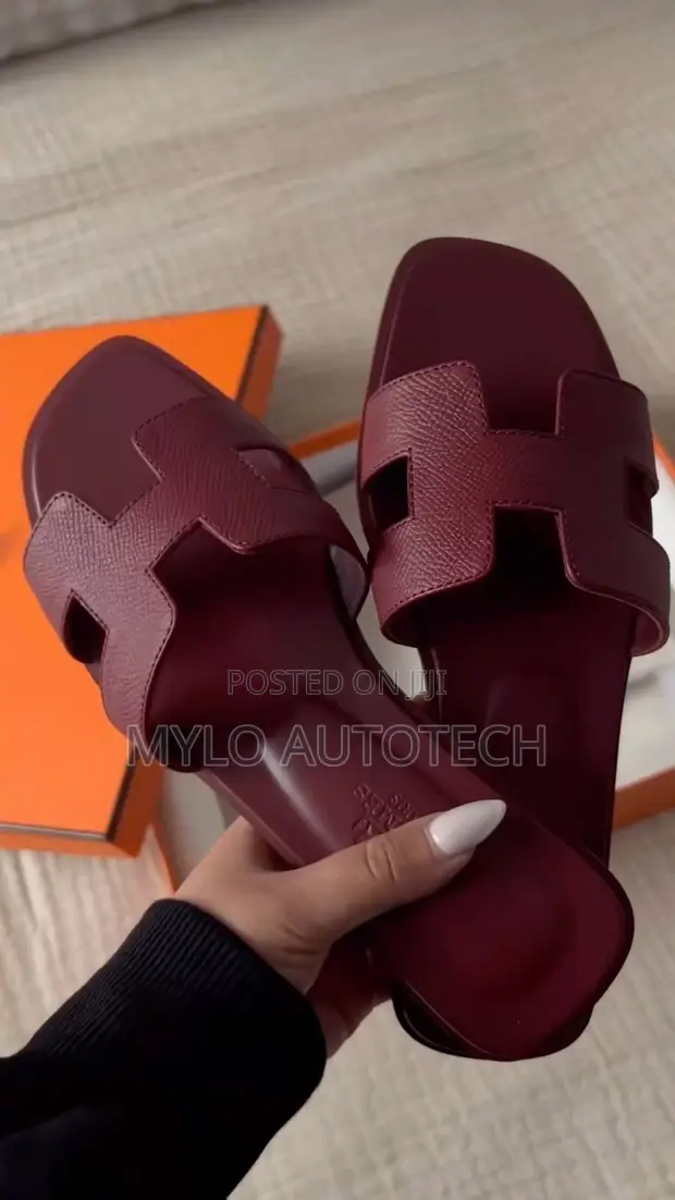 Hermes Classic Slippers - 1