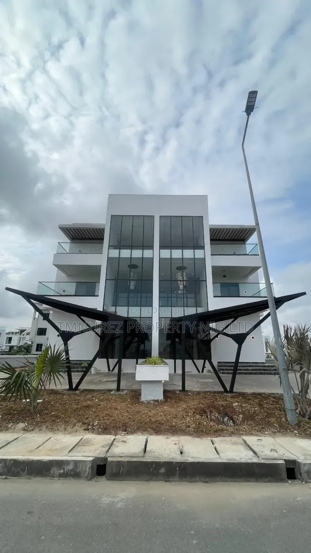 5-Bedroom Luxury Duplex with Elevator & Cinema in Ikate - 1