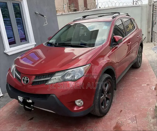 2014 Toyota RAV4 XLE SUV AWD - 1