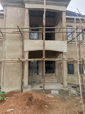 Olamilekan Building Construction: Ginin Gida da Gyare-gyare