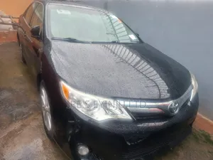 Toyota Camry 2012 XLE Black