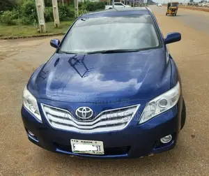 Toyota Camry 2010 XLE
