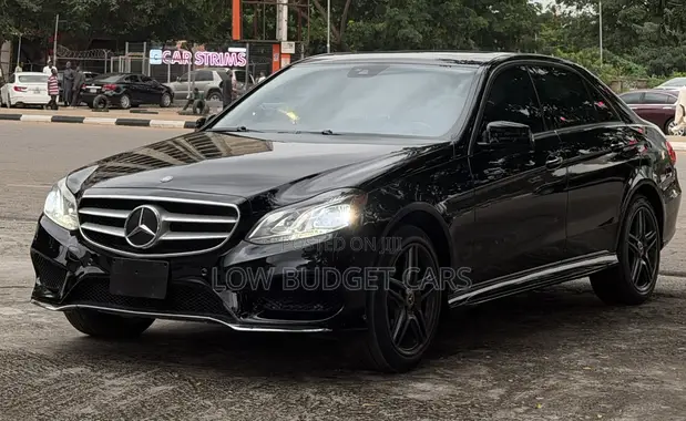 Mercedes-Benz E350 2014 Black - 1