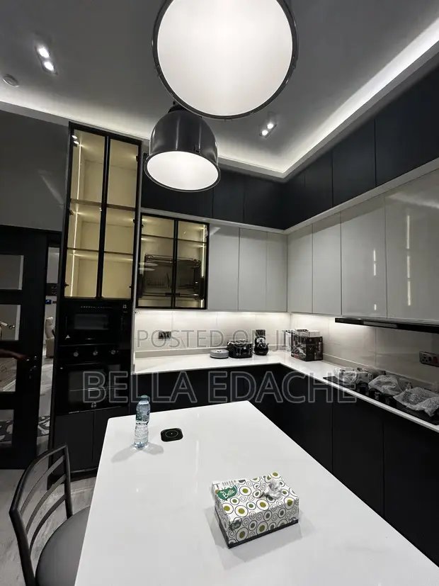 4-Bedroom Townhouse/Terrace don haya a Jahi - 1