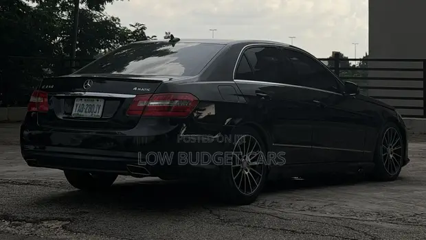 Mercedes-Benz E350 2011 Baƙi - 1