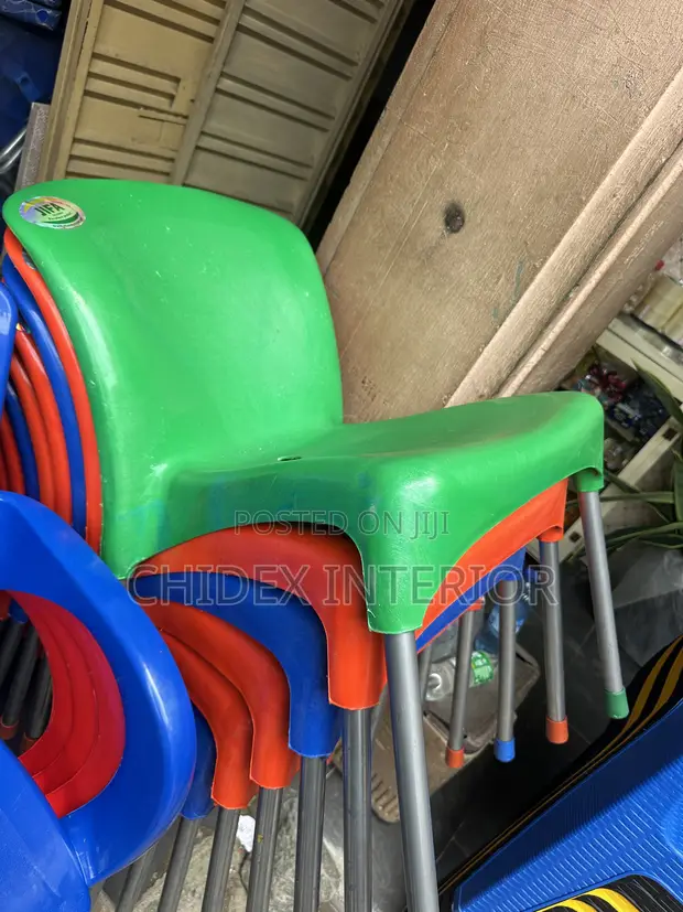 Classic Strong Fiber Plastic Chair - 1