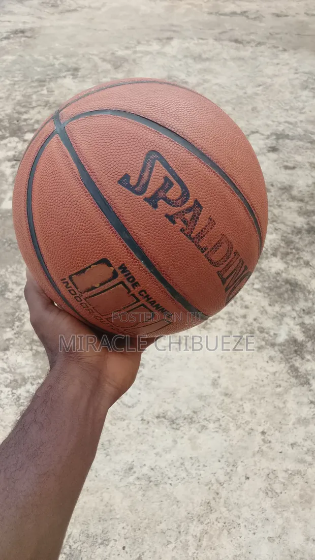 Spalding Basketball Size 7 - 1