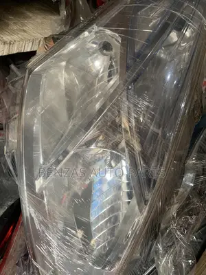 Lexus GX470 Headlight Replacement (Used)