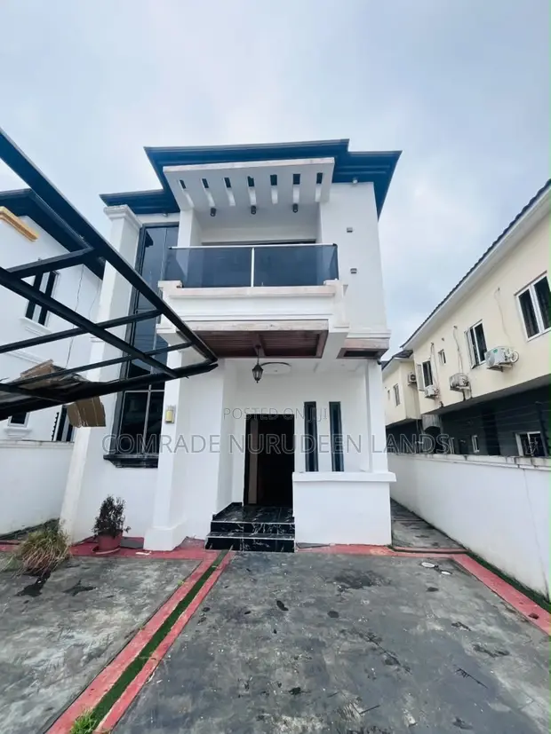 5 Bedroom Duplex for Rent in Ikota, Lekki - 1