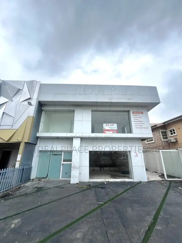 Spacious 4-Bedroom Duplex with BQ for Lease in Lekki Phase 1 - 1