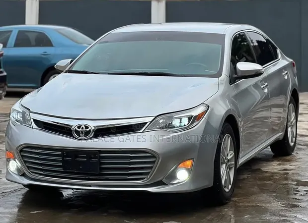 2013 Toyota Avalon Limited Sedan FWD - 1