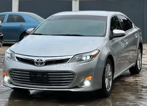2013 Toyota Avalon Limited Sedan FWD
