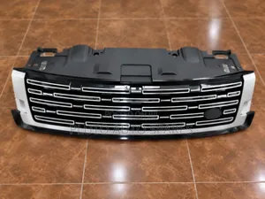 Range Rover Vogue 2023 Front Grille
