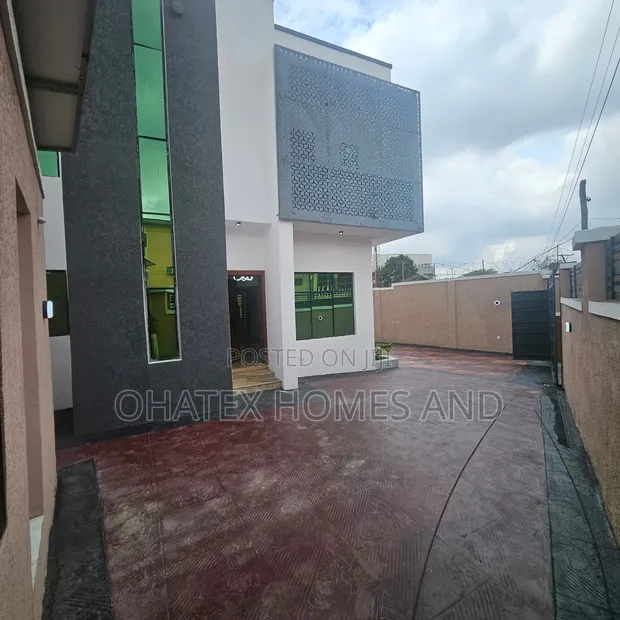 5-Bedroom Duplex for Sale in GRA Phase 1, Ojodu Berger - 1