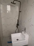 Gidan Kwana 1 na Sayarwa a Ajah - 2