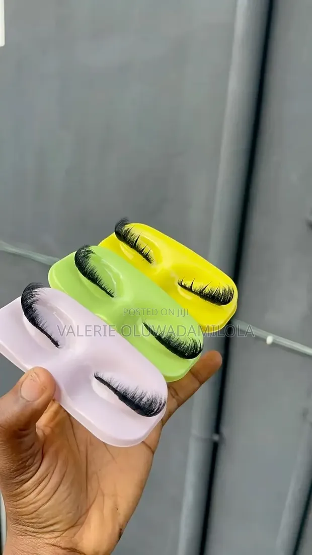 Classic Cateye Cluster Strip Lashes - 1