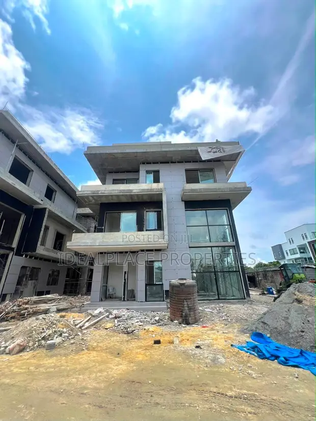 5-Bedroom Fully Detached House in Banana Island, Ikoyi - 1