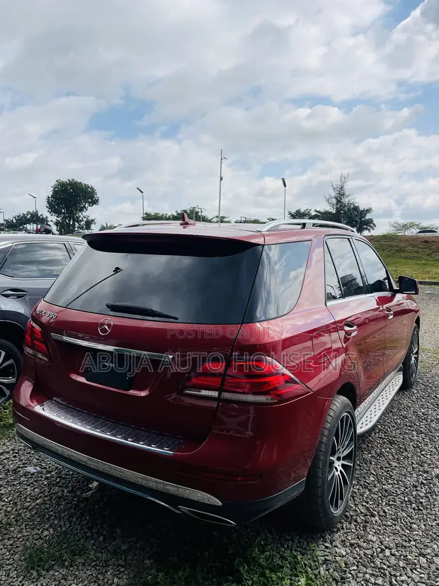 Mercedes-Benz GLE 350 2016 Red - 1