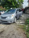 Toyota Sienna XLE 2011 Silver - 1