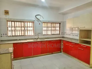 Gidan haya na dakuna 3 a Lekki Phase 1