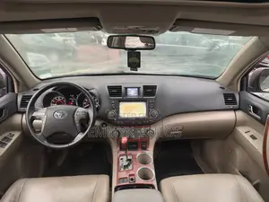 Toyota Highlander Limited 2008 Zinariya