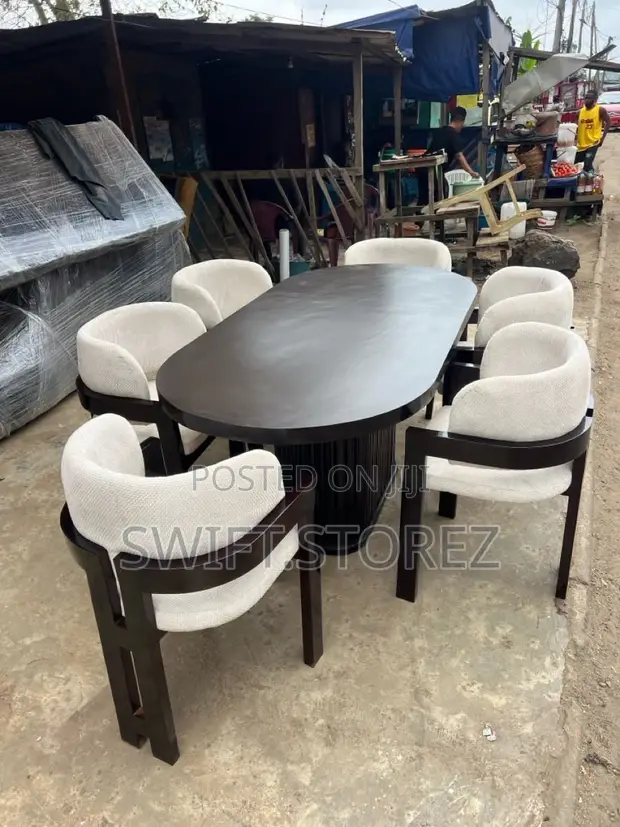 Comfortable Patterned Dining Unit (Seats 6) - 1