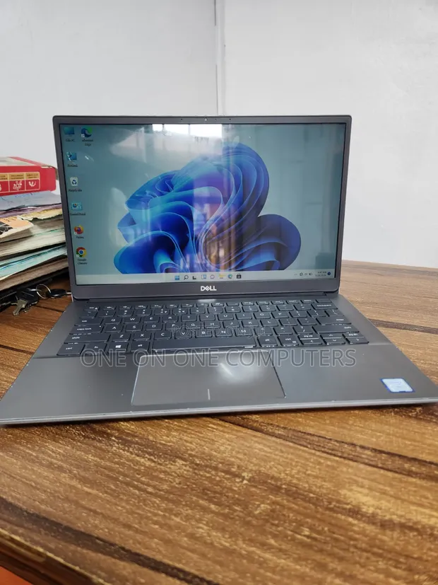 Dell Latitude 3301 Laptop - Core i5, 8GB RAM, 256GB SSD - 1