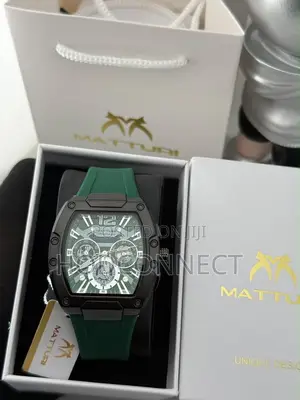 Brand New Analog Wristwatch - Men's Rubber Band