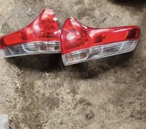 Fitilar Gaba ta Toyota Sienna 2006/2008 (Na Biyu)