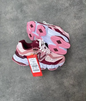 New Balance Burgundy Sneakers - Women's Size 40-43