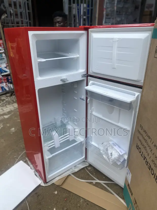 Hisense 205L Firij mai Ƙofa Biyu - Ja | Mai Ba da Ruwa | Sabo - 1