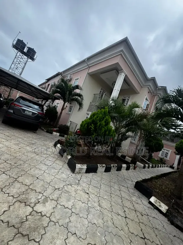 6-Bedroom Duplex for Rent in Iyana Eyinni Estate, Ibadan - 1