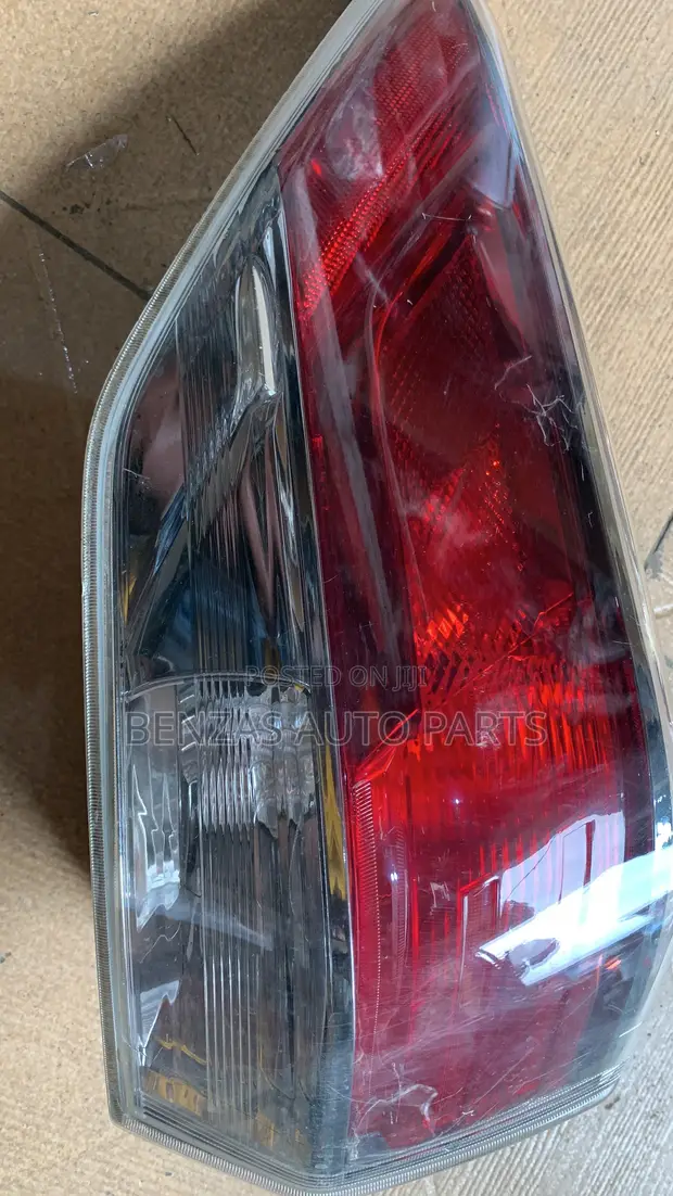 Mayar da Hasken Gaba na Hagu na Toyota Highlander 2014 - 1
