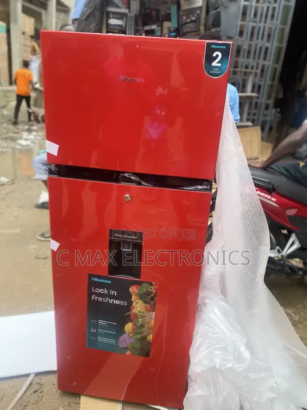 Hisense 205L Double Door Refrigerator with Water Dispenser - Red - 1