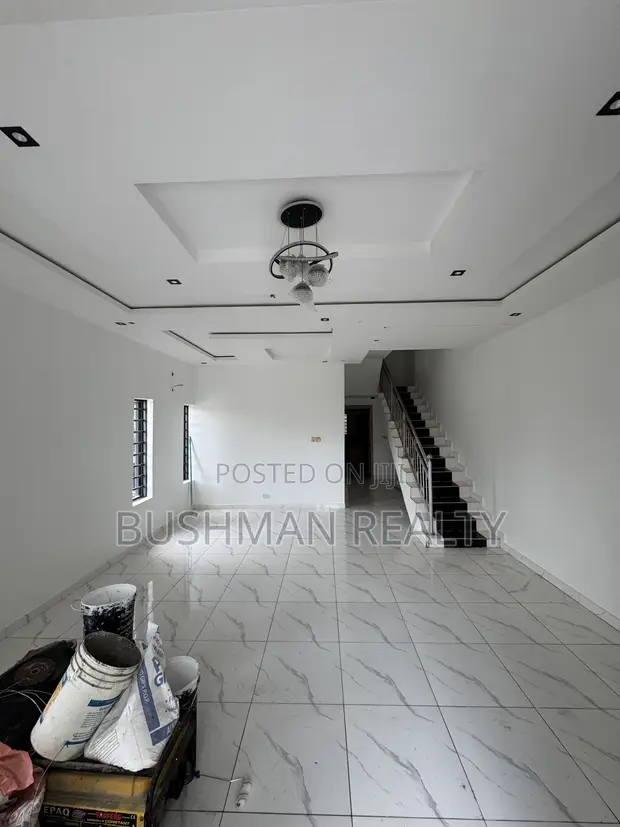 4 Bedroom Semi-Detached Duplex in Ikota, Lekki - 1