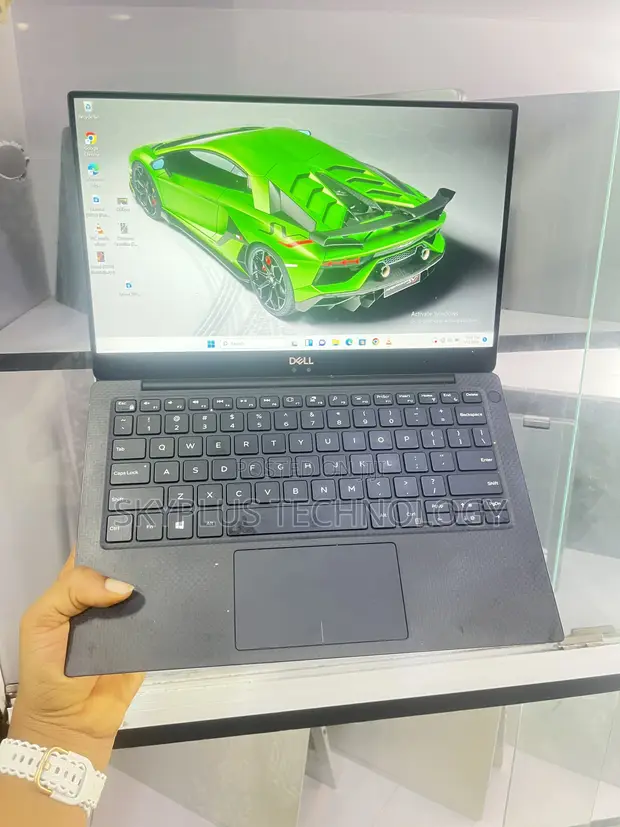 Dell XPS 13 9370 Laptop - 8th Gen i5, 8GB RAM, 256GB SSD - 1