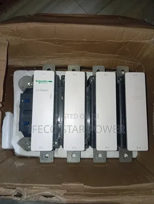 Schneider Contactor 1000A 4-Pole