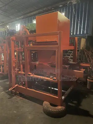 Block Moulding Machine - 5000 Blocks/8 Hours