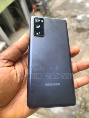 Samsung Galaxy S20 FE 128GB Baki