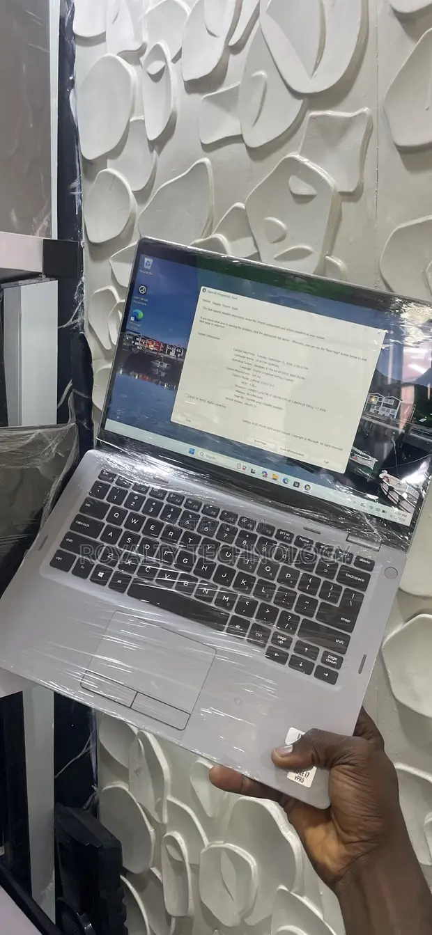 Dell Latitude 5310 2-in-1 Laptop - Core i7, 8GB RAM, 128GB SSD - 1