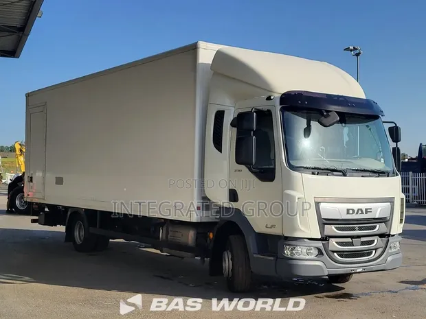 Sabis na Hayar Motocin Jirgin Kasa da Van - 1