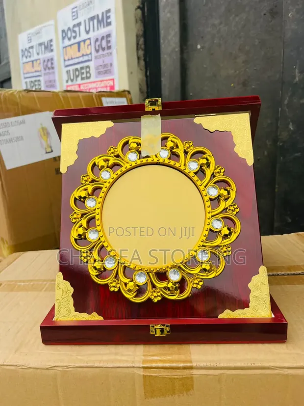 Prestige AwardsZx12 - Gold Wood Award - 1