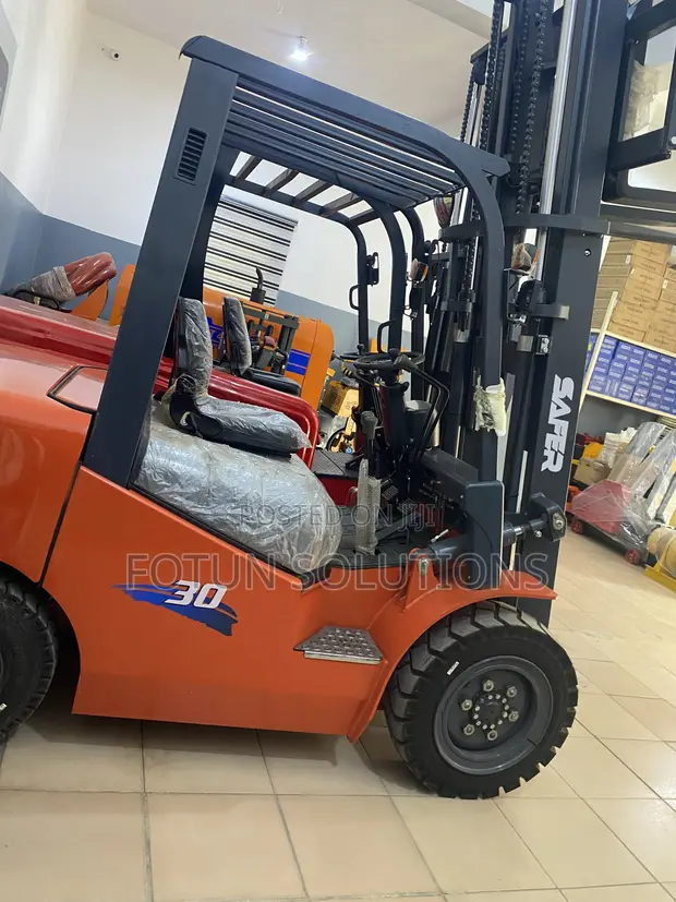 Sabon 3-Ton Diesel Forklift - 1