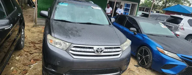 Toyota Highlander 2013 Gray - 1