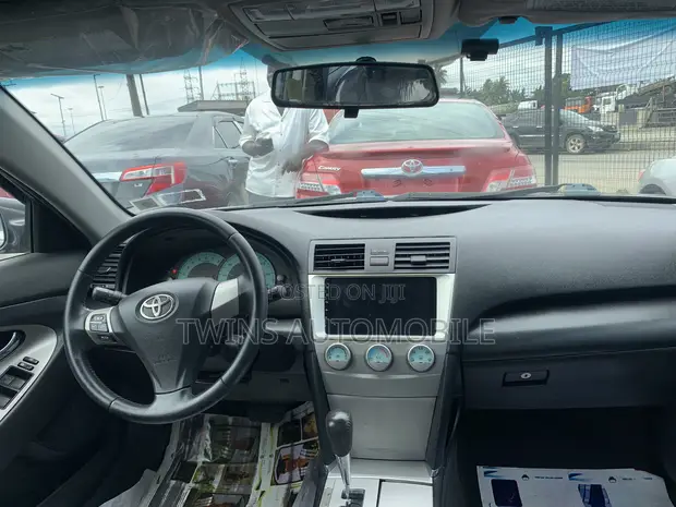 Toyota Camry SE Sedan ta 2009 - 1