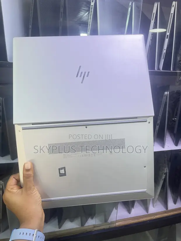 HP EliteBook 840 G8 Laptop 16GB RAM, Intel Core i7, 512GB SSD - 1