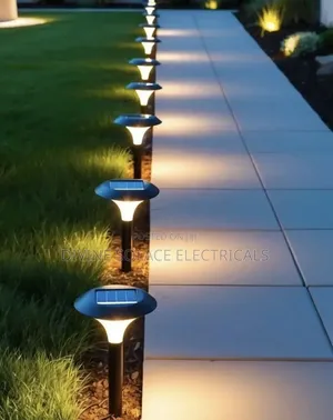 d.light LED Solar Garden Light