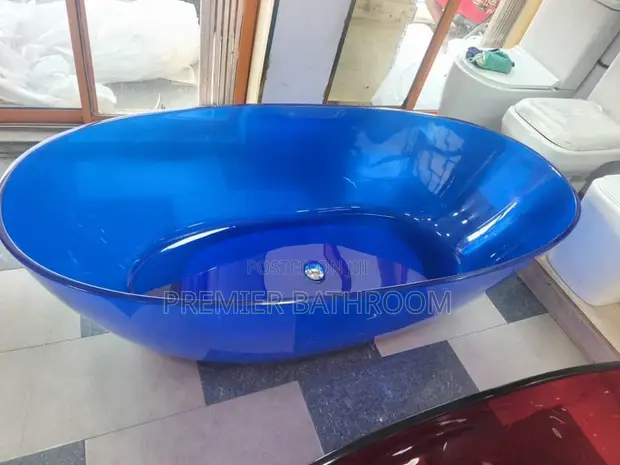 Blue Executives Luxury Glass Bathtub - 1